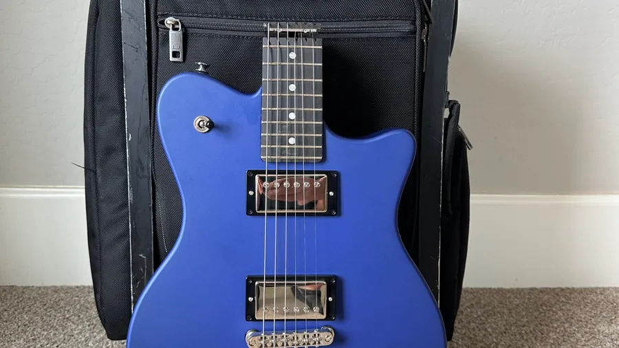 Ciari Ascender \"Travel\" Guitar